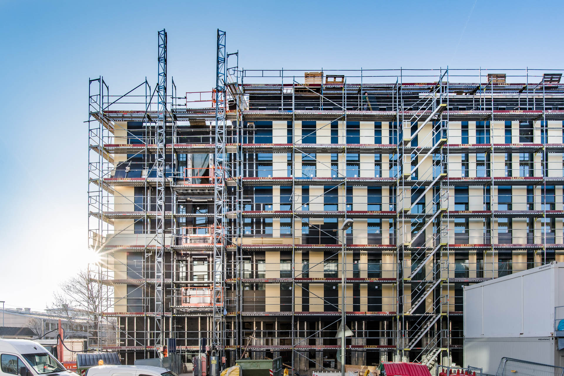 {{this.name Bild 3}}