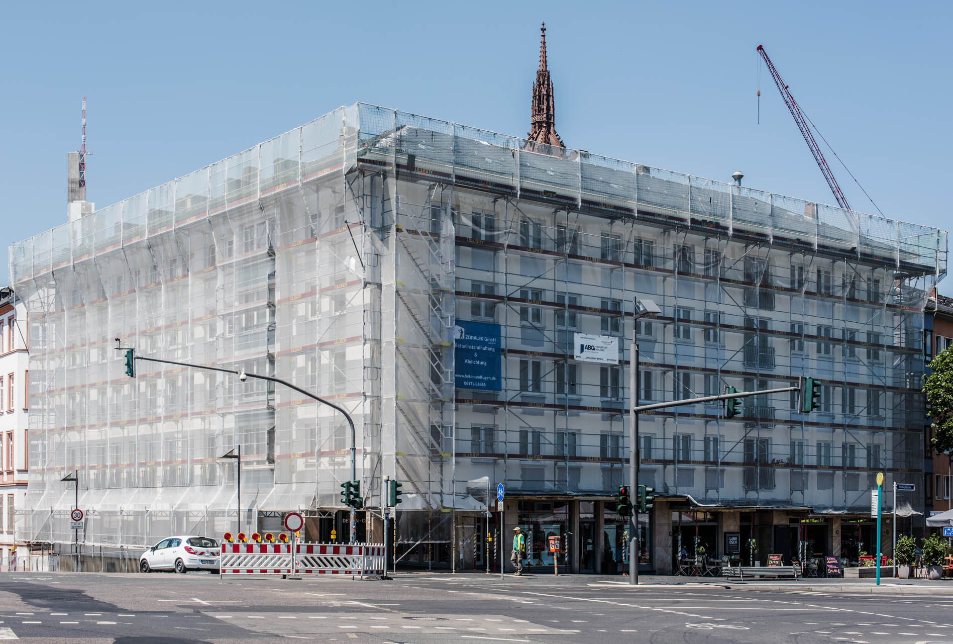 {{this.name Bild 5}}