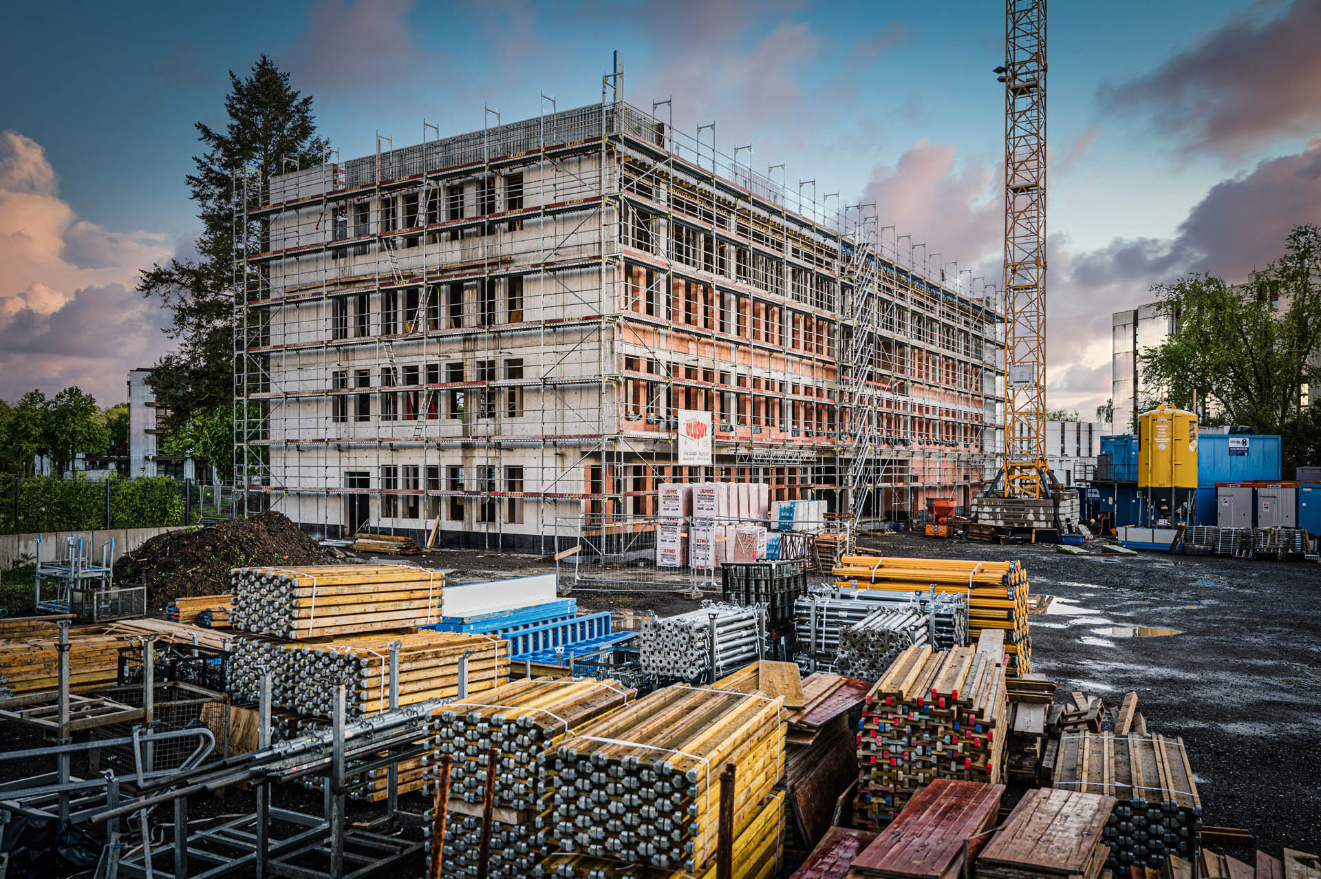 {{this.name Bild 6}}