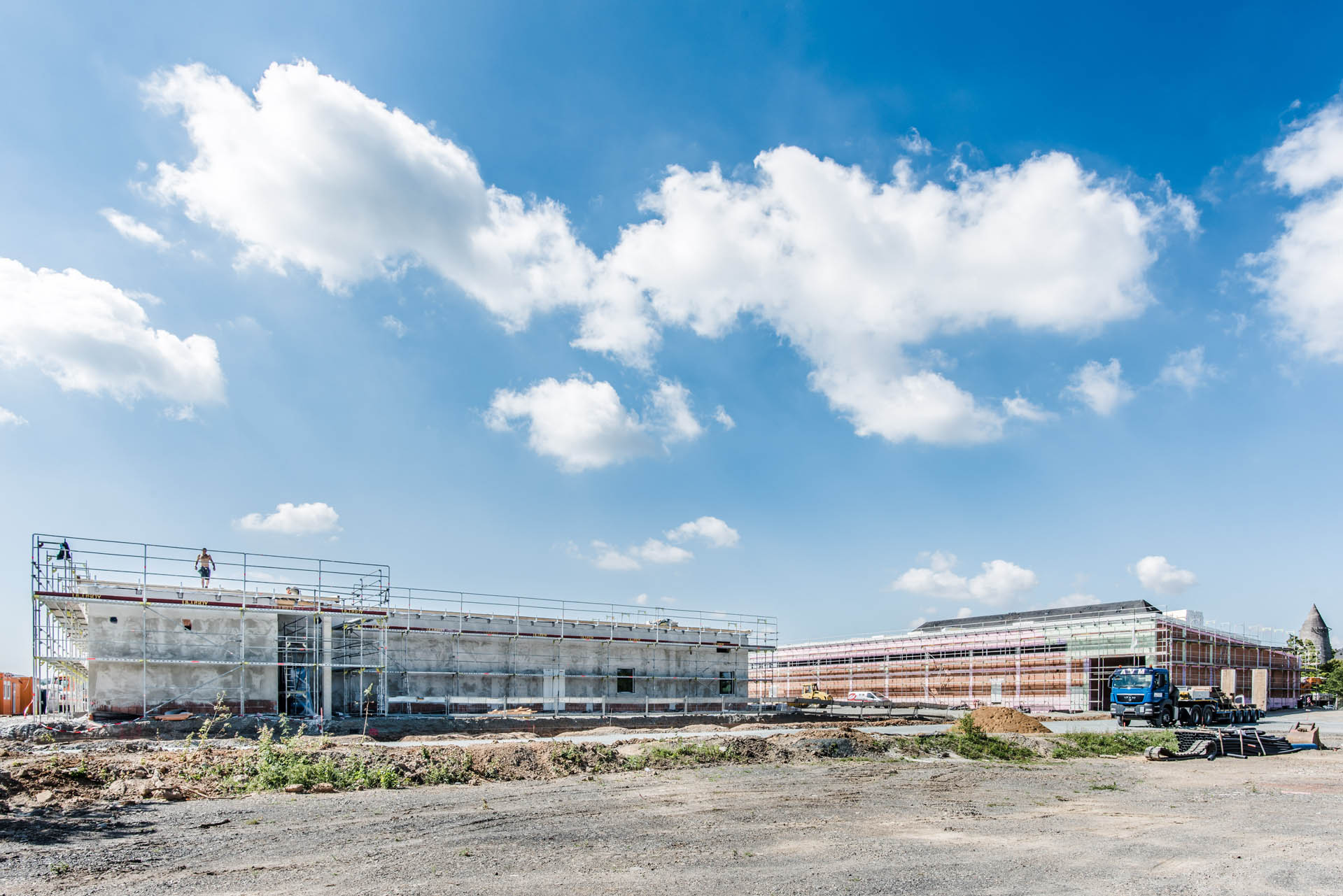 {{this.name Bild 7}}