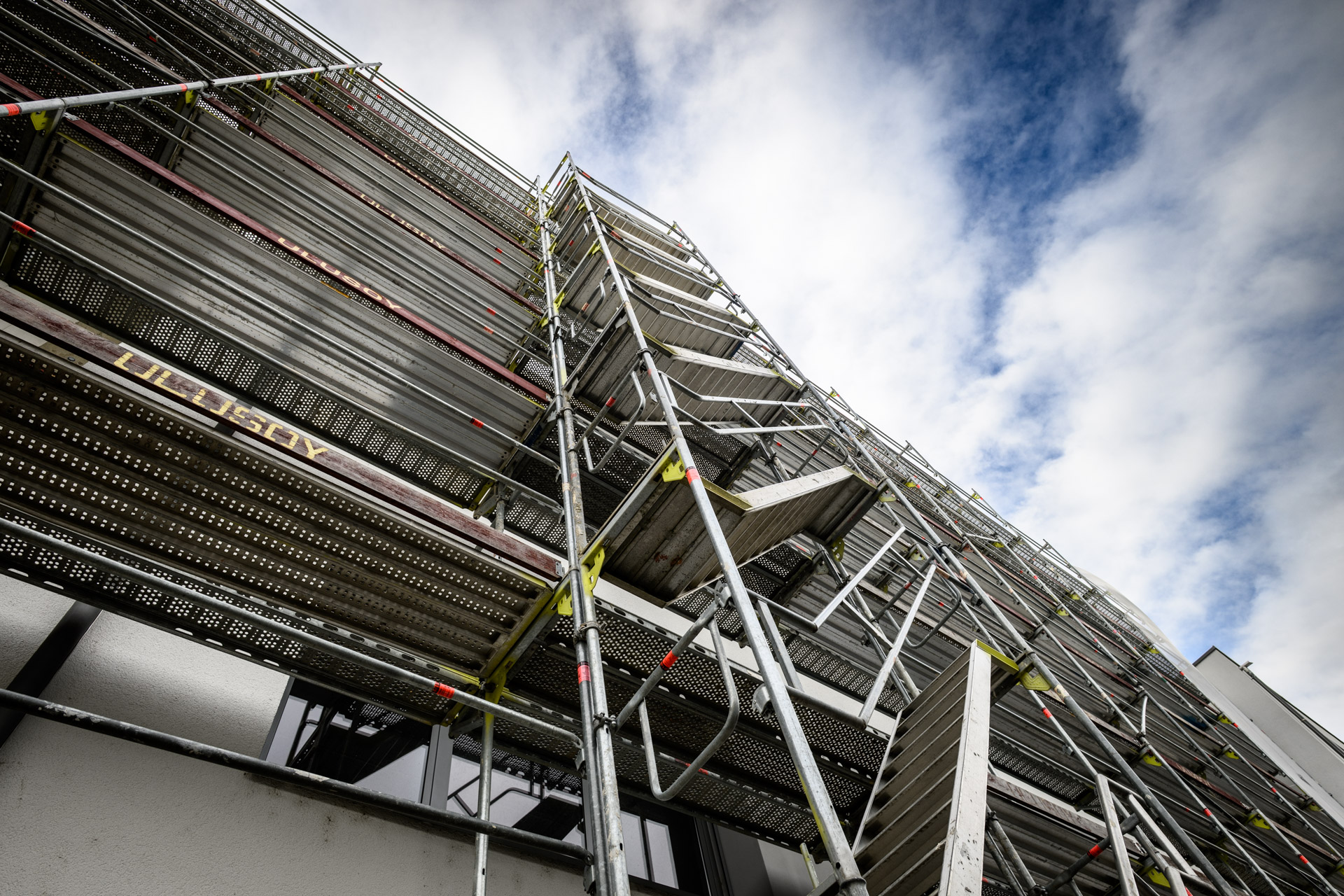 {{this.name Bild 6}}