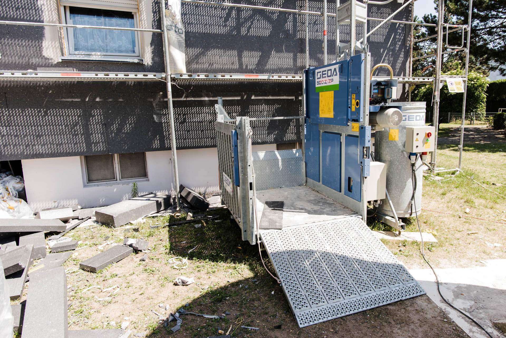 {{this.name Bild 8}}