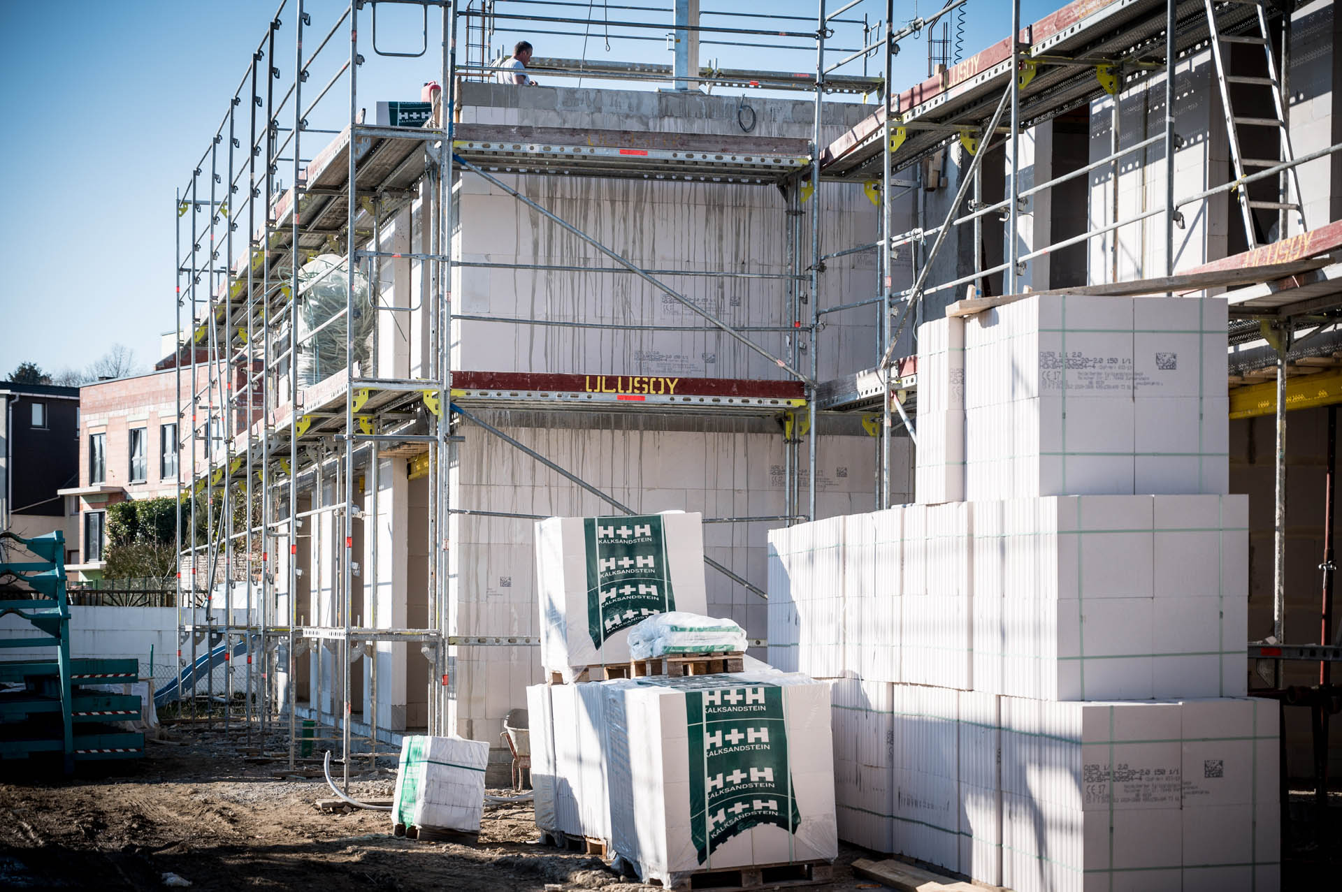 {{this.name Bild 3}}